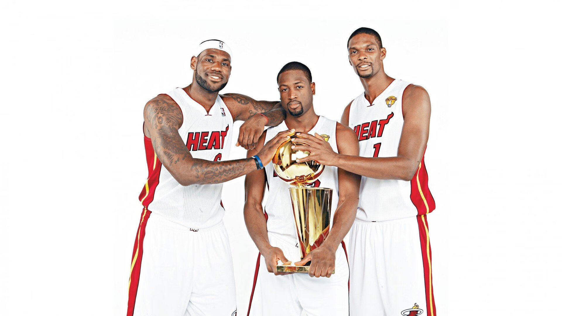 爱游戏中国-年度焦点之战之夜，利拉德关键进球定乾坤