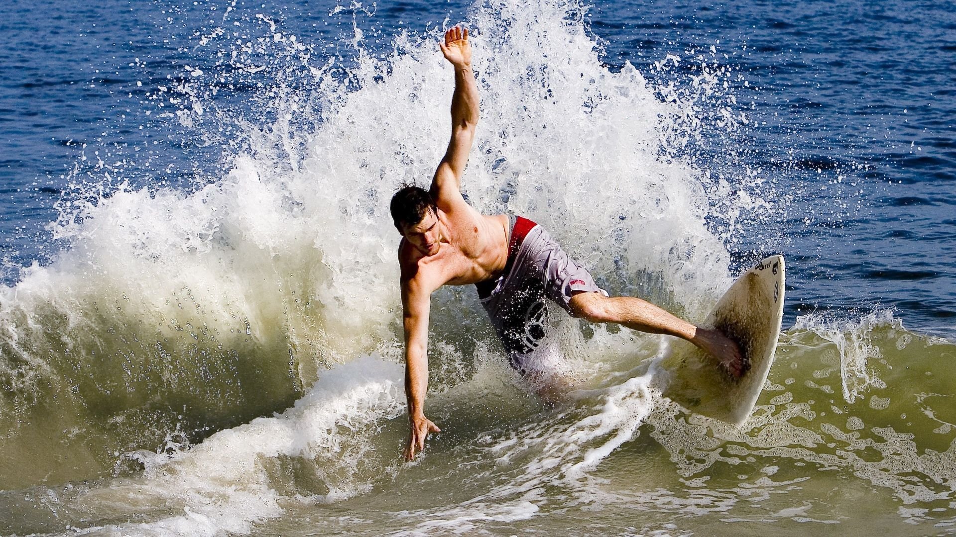 爱游戏中国-世界杯之夜，劳塔罗用实力打破质疑，书写属于自己的传奇